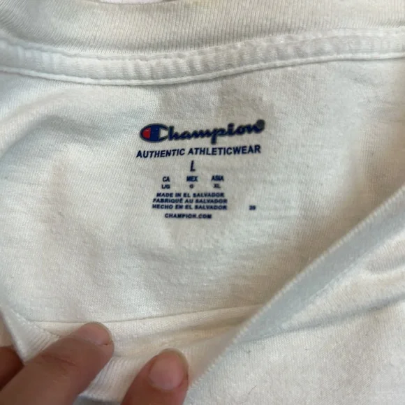Champion long sleeve, size large - Picture 5 of 5